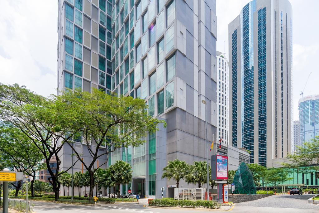 Soho Suites Klcc By Pnut Klcc View Куала Лумпур Екстериор снимка
