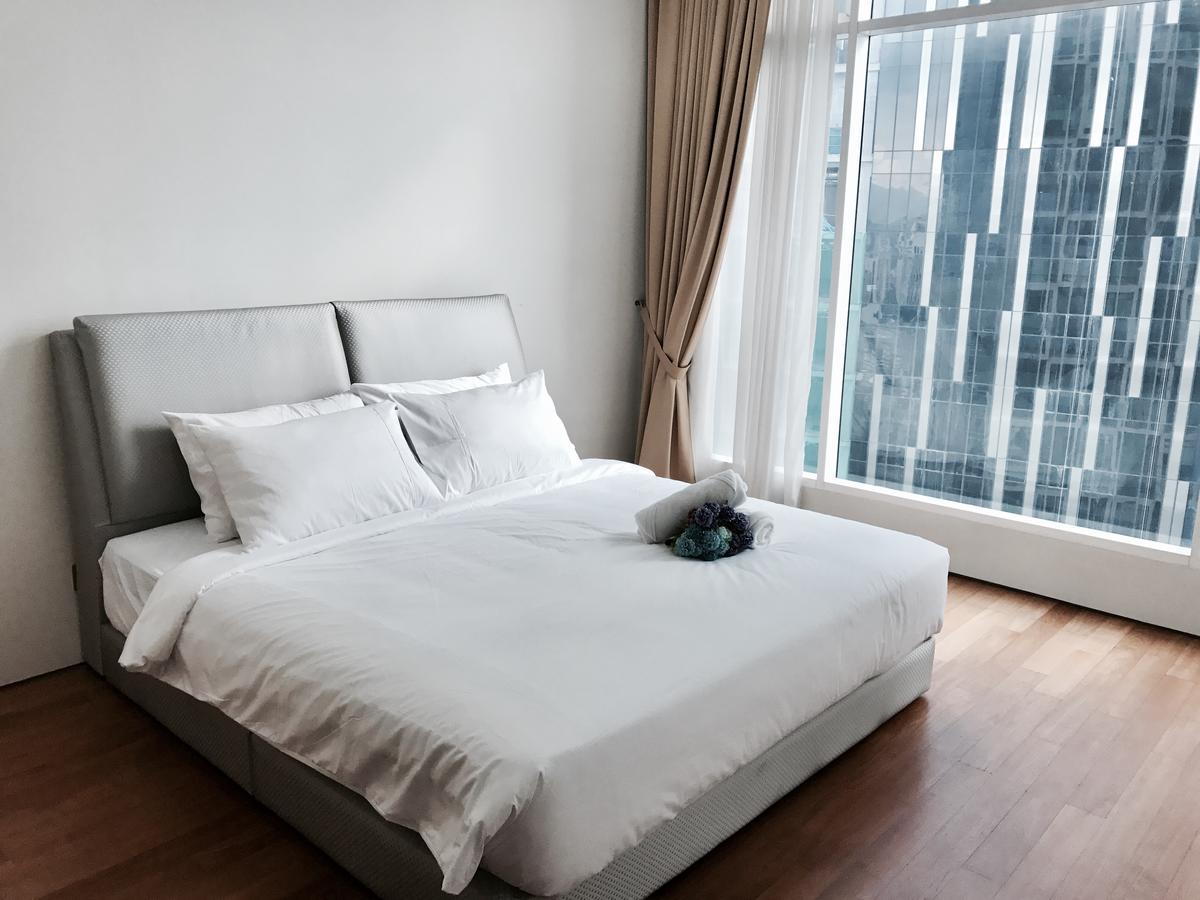 Soho Suites Klcc By Pnut Klcc View Куала Лумпур Екстериор снимка