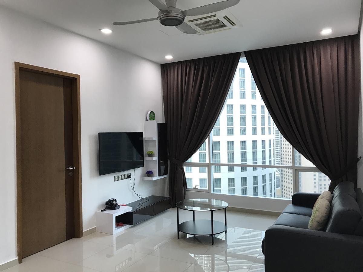 Soho Suites Klcc By Pnut Klcc View Куала Лумпур Екстериор снимка