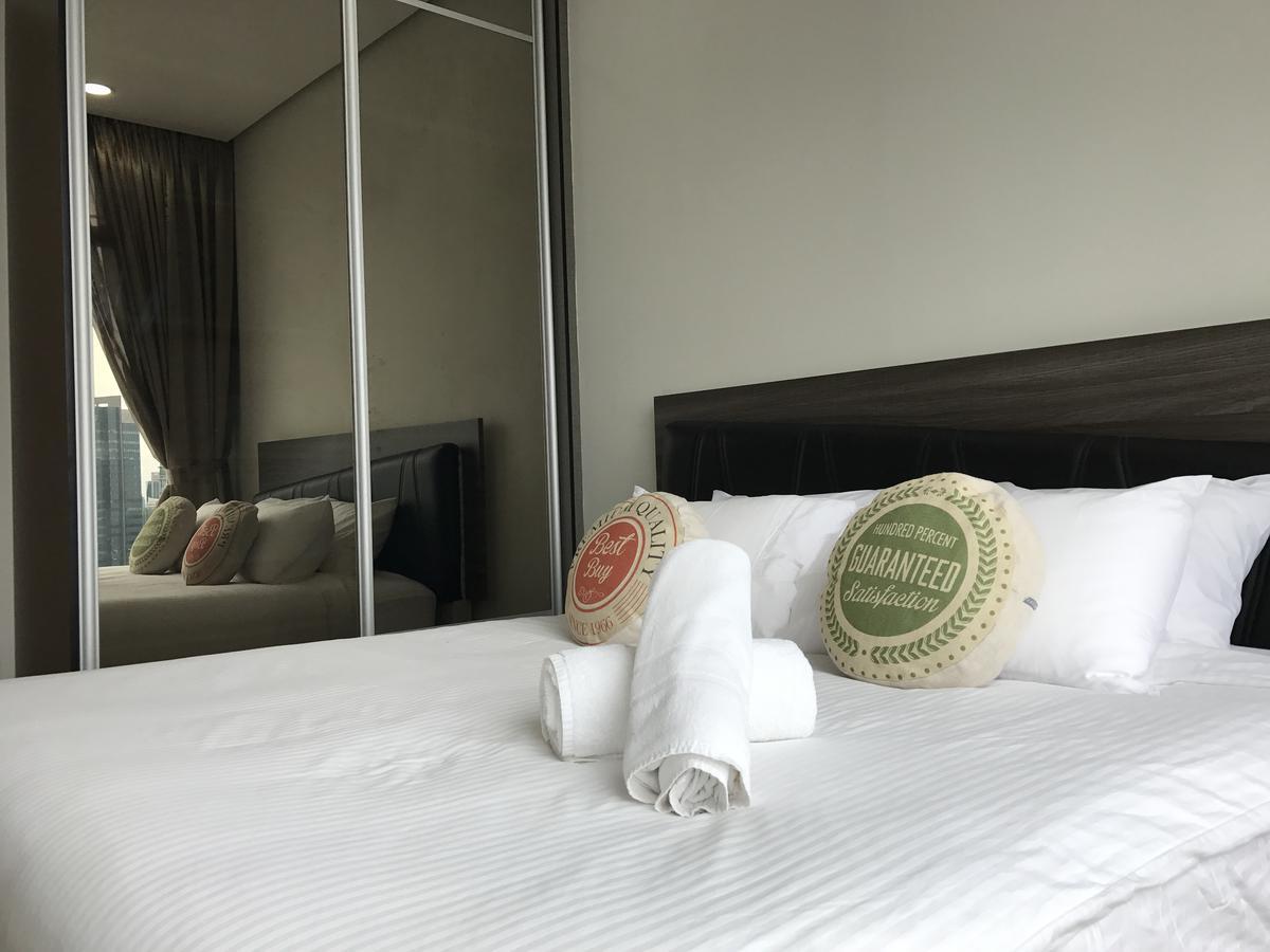 Soho Suites Klcc By Pnut Klcc View Куала Лумпур Екстериор снимка