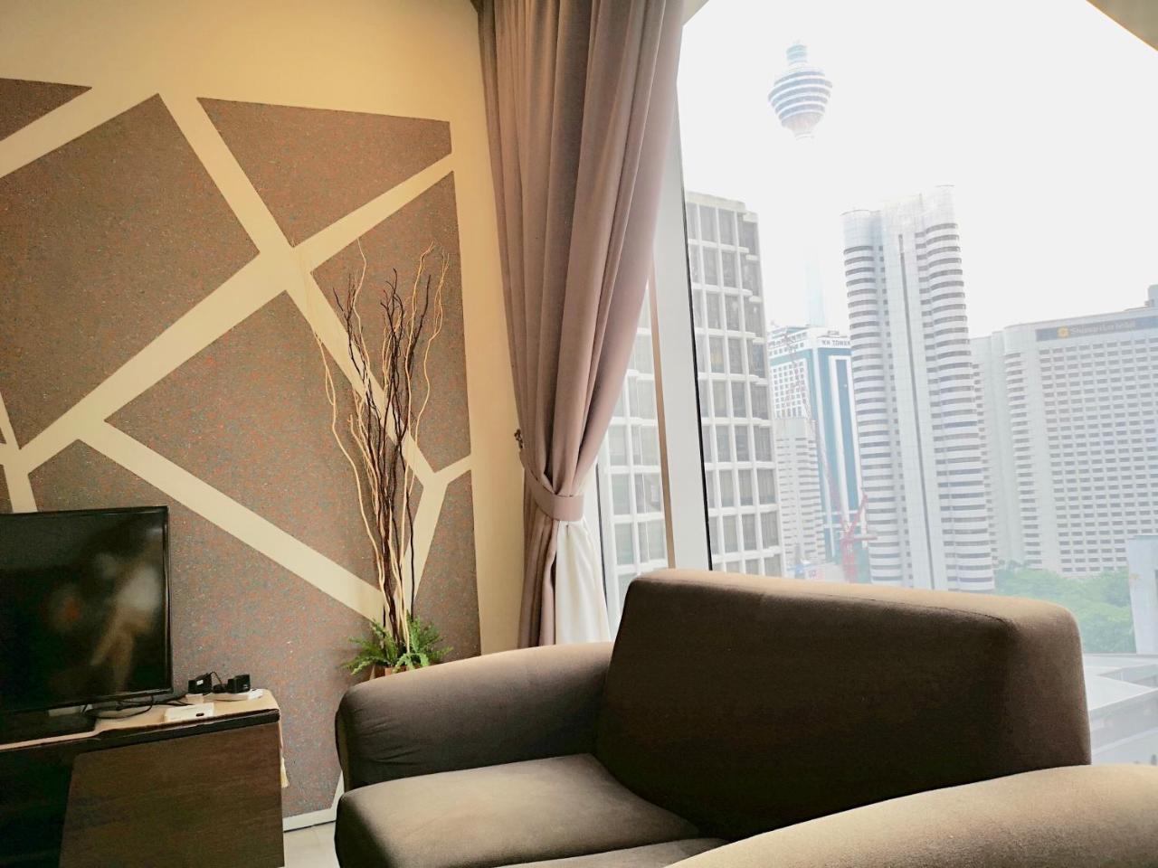 Soho Suites Klcc By Pnut Klcc View Куала Лумпур Екстериор снимка